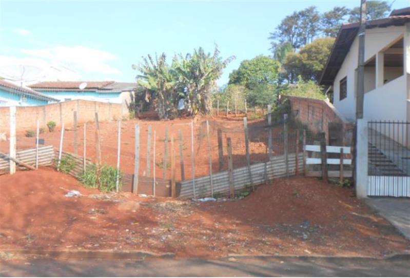 Data de Terras sob n° 27, da Quadra n° 05, com a área de 741,00 m², Jardim Tupi, Cambé PR