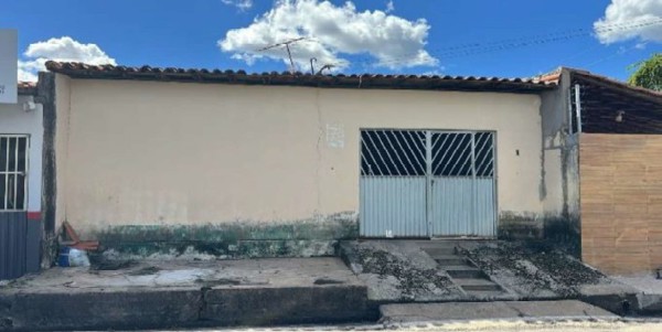 Imóvel Residencial com 32,74m², Conjunto todos os Santos, Bairro São Sebastião, Tereseina/PI