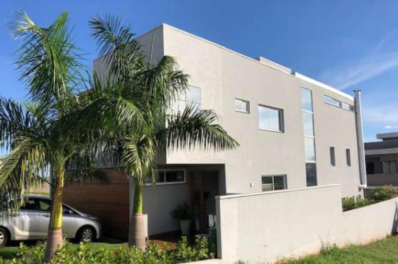 Casa residencial não averbada, localizada no Condomínio Araçari do Paysage Terra Nova, Londrina PR